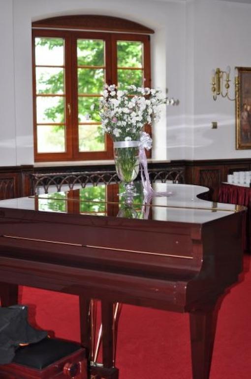 Zamek Gostynin Aparthotel Bagian luar foto